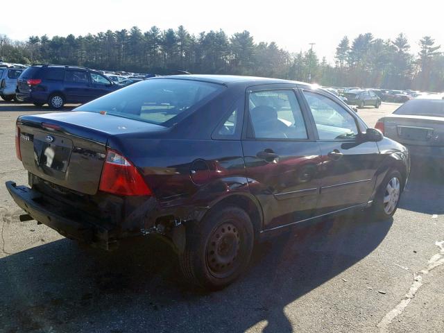 1FAFP34N05W225770 - 2005 FORD FOCUS ZX4 BLACK photo 4