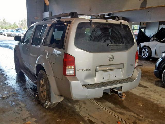 5N1AR18W67C633437 - 2007 NISSAN PATHFINDER SILVER photo 3