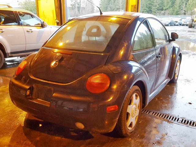 3VWCA21C8YM474833 - 2000 VOLKSWAGEN NEW BEETLE BLUE photo 4