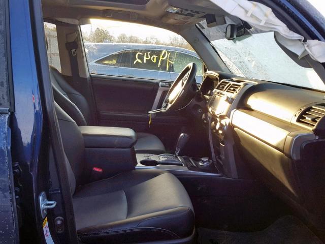 JTEBU5JR9G5350534 - 2016 TOYOTA 4RUNNER SR BLUE photo 5