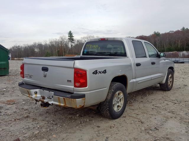 1D7HW48N55S212225 - 2005 DODGE DAKOTA QUA SILVER photo 4