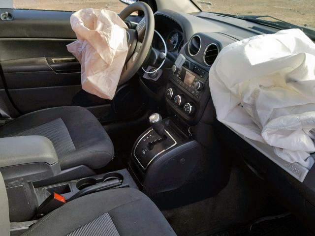 1C4NJCBA7HD119663 - 2017 JEEP COMPASS SP ვერცხლისფერი ფოტო 5