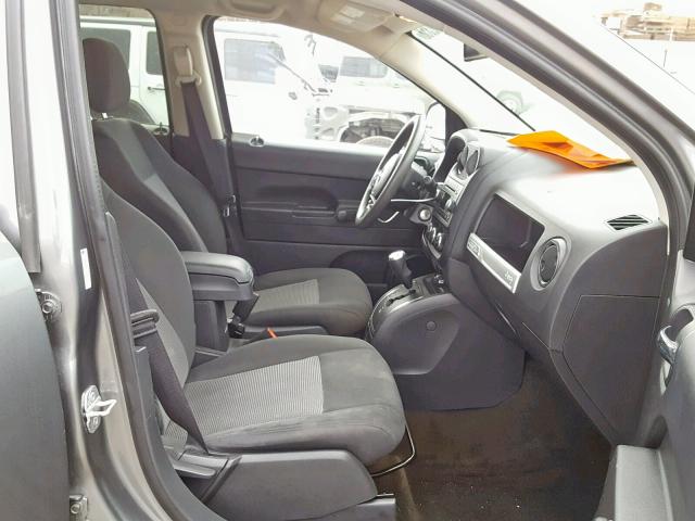 1C4NJCBA6ED630616 - 2014 JEEP COMPASS SP გრაფიტი ფოტო 5