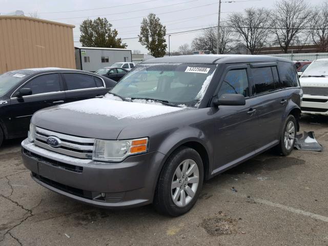 2FMDK51C69BA01632 - 2009 FORD FLEX SE GRAY photo 2