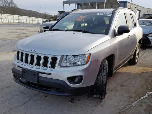 1C4NJCBB0DD222880 - 2013 JEEP COMPASS SP 银色 照片 2