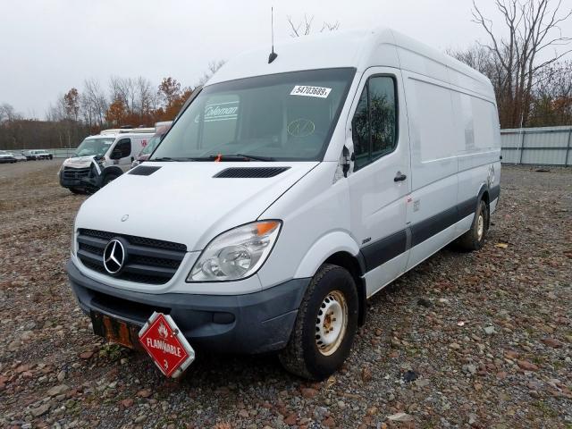 WD3PE8CBXB5583690 - 2011 MERCEDES-BENZ SPRINTER 2 WHITE photo 2