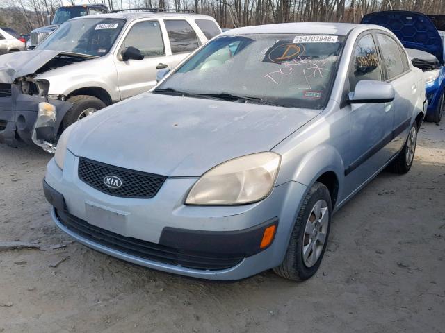 KNADE123566085422 - 2006 KIA RIO SILVER photo 2