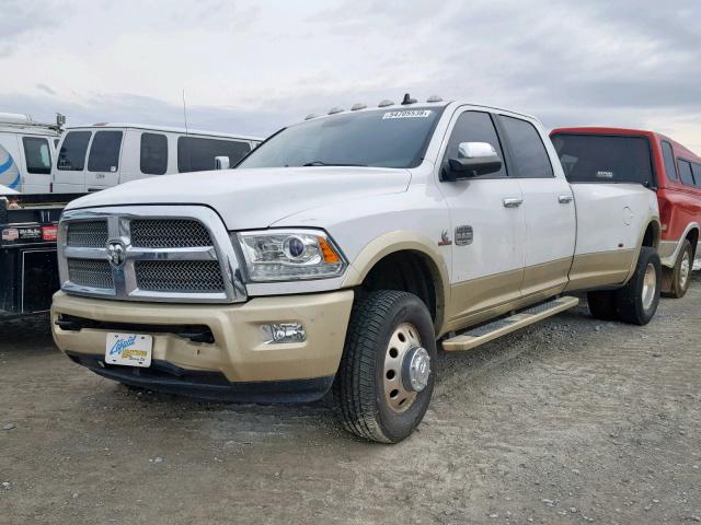 3C63RRKL2FG630225 - 2015 RAM 3500 LONGH WHITE photo 2