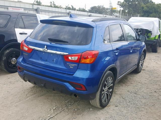 JA4AP4AW8JU001251 - 2018 MITSUBISHI OUTLANDER BLUE photo 4