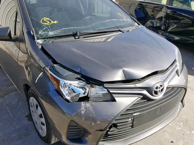 VNKKTUD31GA060375 - 2016 TOYOTA YARIS L GRAY photo 9