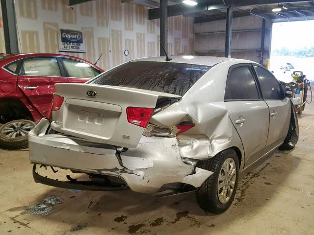 KNAFU4A26A5105262 - 2010 KIA FORTE EX SILVER photo 4