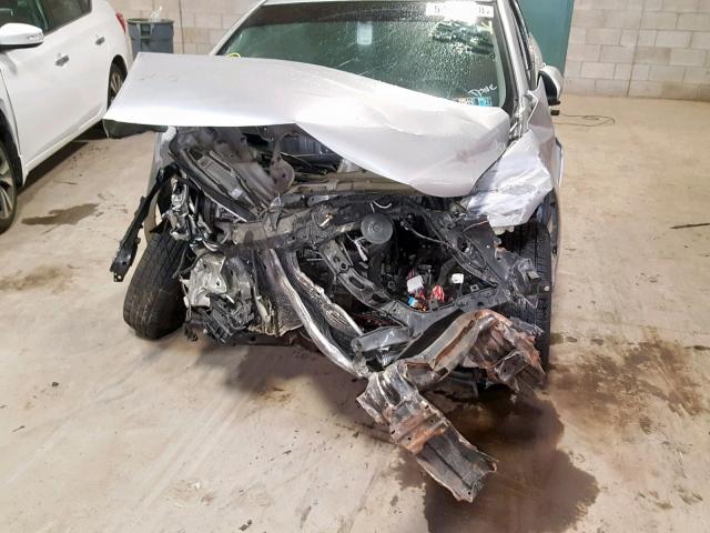 KNAFU4A26A5105262 - 2010 KIA FORTE EX SILVER photo 9