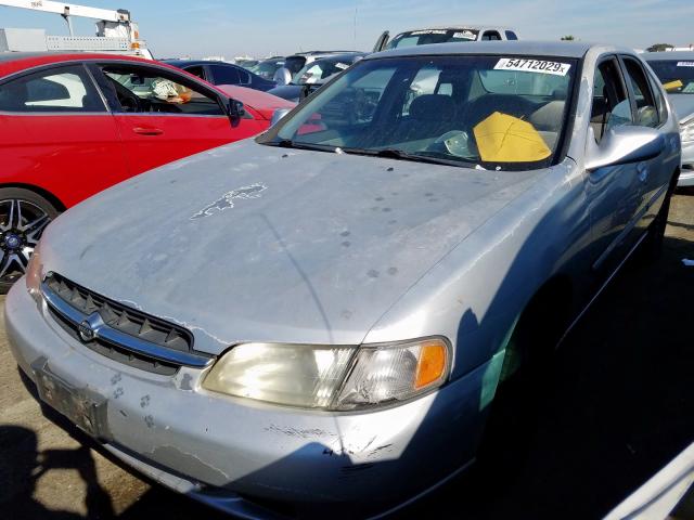 1N4DL01DXXC132921 - 1999 NISSAN ALTIMA XE GRAY photo 2