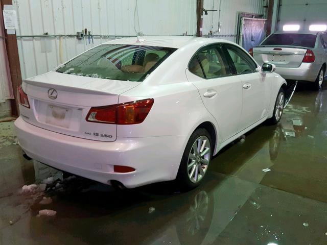 JTHCK262895034066 - 2009 LEXUS IS 250 WHITE photo 4