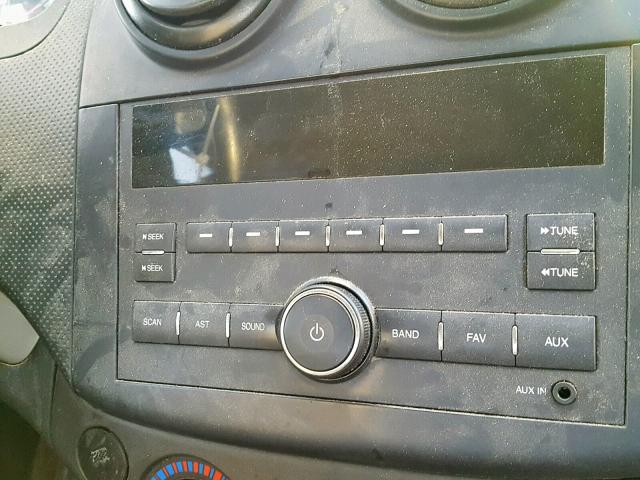 KL1TD66E49B637733 - 2009 CHEVROLET AVEO LS GRAY photo 9