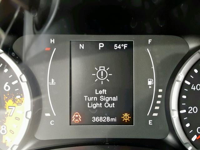 ZACCJAAT2FPC34507 - 2015 JEEP RENEGADE S SILVER photo 8