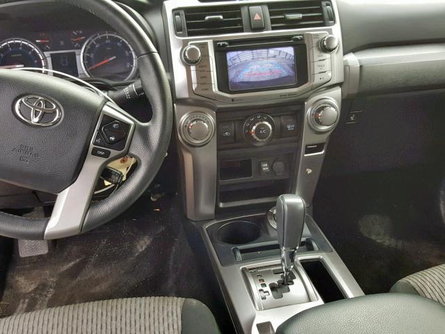 JTEBU5JR5J5532173 - 2018 TOYOTA 4RUNNER SR GRAY photo 9