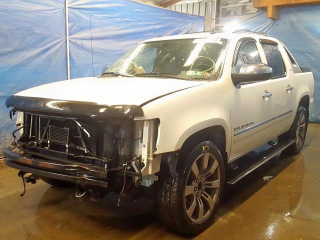 3GNFK32059G280078 - 2009 CHEVROLET AVALANCHE WHITE photo 2