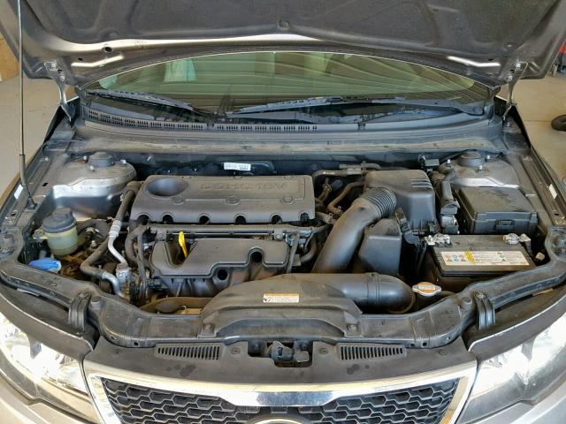 KNAFU4A25C5610955 - 2012 KIA FORTE EX GRAY photo 7