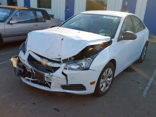 1G1PA5SG5D7162120 - 2013 CHEVROLET CRUZE LS WHITE photo 2