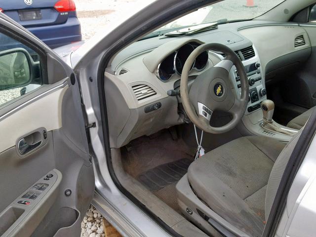 1G1ZA5EU0BF237853 - 2011 CHEVROLET MALIBU LS SILVER photo 9