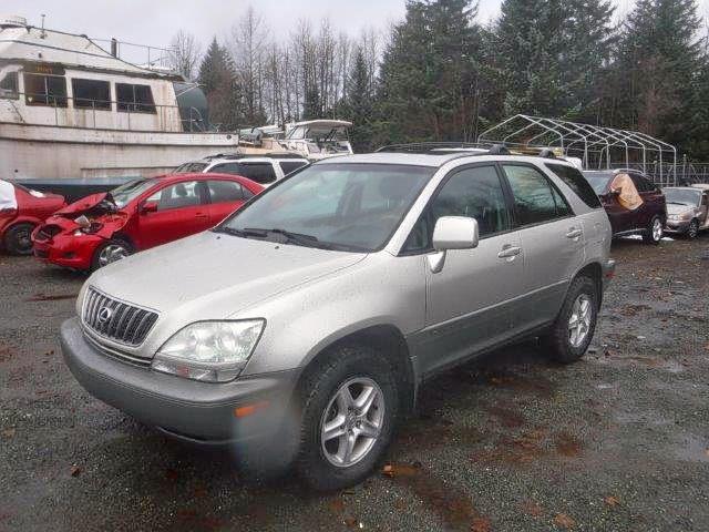 JTJHF10UX20236911 - 2002 LEXUS RX 300 SILVER photo 2