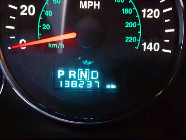 1J8HG58296C233506 - 2006 JEEP COMMANDER GRAY photo 8