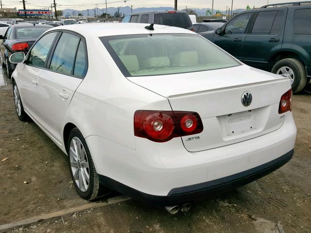 3VWRA7AJXAM023799 - 2010 VOLKSWAGEN JETTA WOLF WHITE photo 3