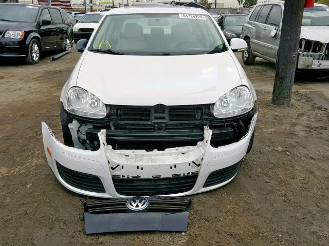 3VWRA7AJXAM023799 - 2010 VOLKSWAGEN JETTA WOLF WHITE photo 9