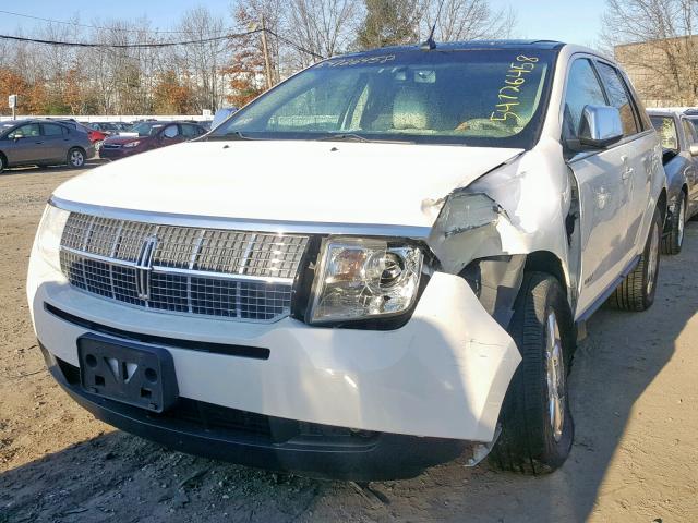 2LMDU88C57BJ12806 - 2007 LINCOLN MKX WHITE photo 2