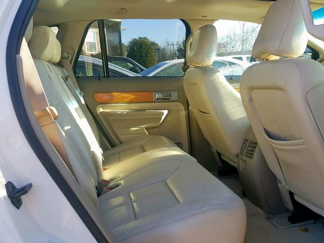 2LMDU88C57BJ12806 - 2007 LINCOLN MKX WHITE photo 6