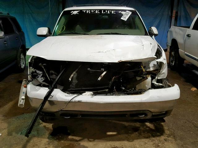 1GKEK13TX1J190112 - 2001 GMC YUKON WHITE photo 9