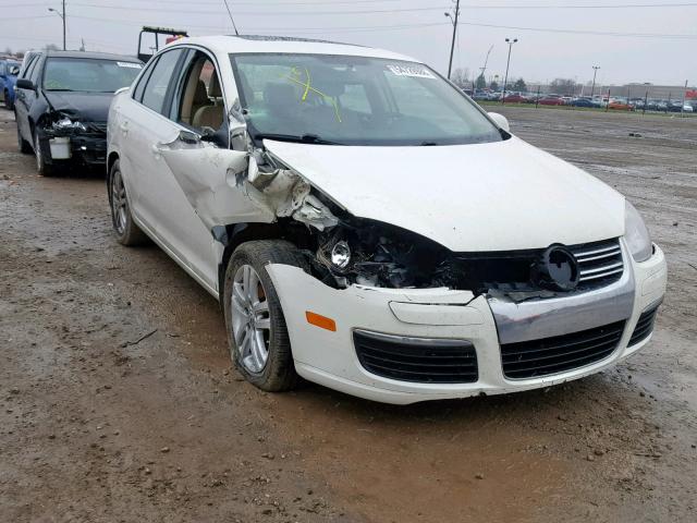 3VWEF71K77M085050 - 2007 VOLKSWAGEN JETTA WOLF WHITE photo 1