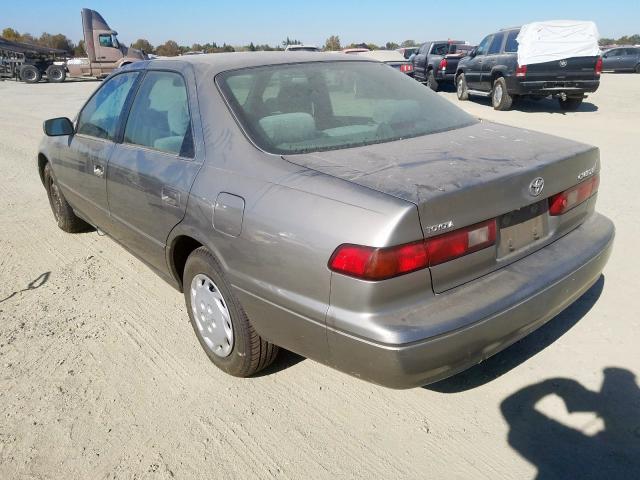 JT2BG22K9V0059157 - 1997 TOYOTA CAMRY LE GOLD photo 3