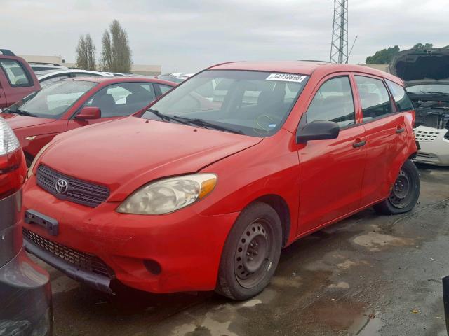 2T1KR32E15C492799 - 2005 TOYOTA MATRIX RED photo 2