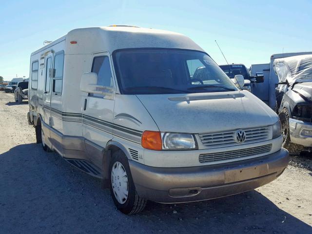 WV3AB47022H067664 - 2002 WINNEBAGO RIALTA BEIGE photo 1