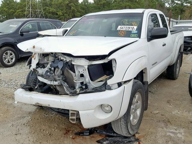 5TFTU4GN5BX003495 - 2011 TOYOTA TACOMA PRE WHITE photo 2