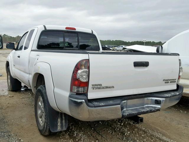 5TFTU4GN5BX003495 - 2011 TOYOTA TACOMA PRE WHITE photo 3