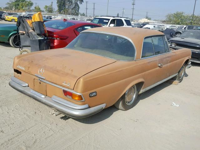 11102612000540 - 1970 MERCEDES-BENZ 280 SE GOLD photo 4