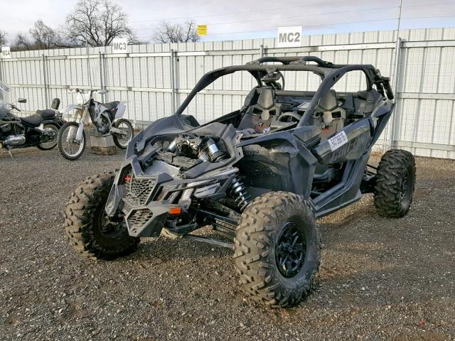 3JBVXAW46JK004777 - 2018 CAN-AM MAVERICK X BLACK photo 2