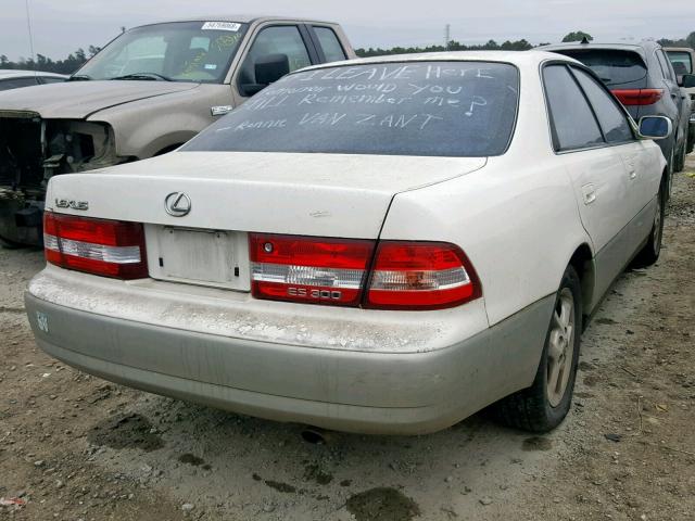 JT8BF28G2Y5086347 - 2000 LEXUS ES 300 WHITE photo 4