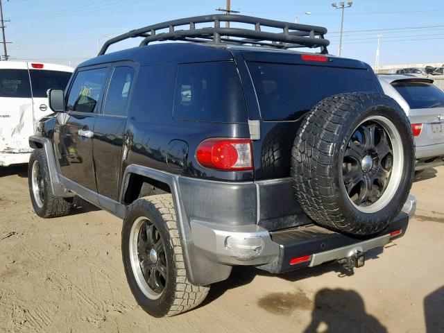 JTEBU11F170065211 - 2007 TOYOTA FJ CRUISER BLACK photo 3