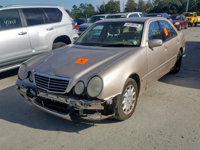 WDBJF65J41B215909 - 2001 MERCEDES-BENZ E 320 GOLD photo 2