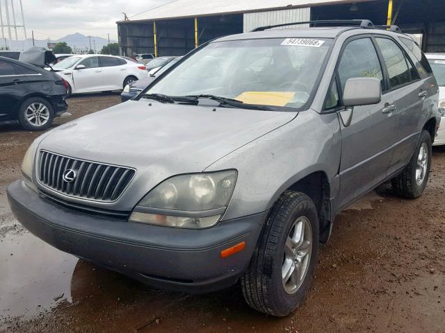 JT6GF10U7Y0080387 - 2000 LEXUS RX 300 SILVER photo 2