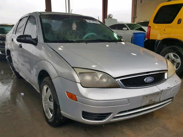 1FAFP34N85W143222 - 2005 FORD FOCUS ZX4 SILVER photo 1