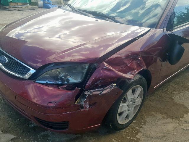 1FAHP34N27W356744 - 2007 FORD FOCUS ZX4 RED photo 9