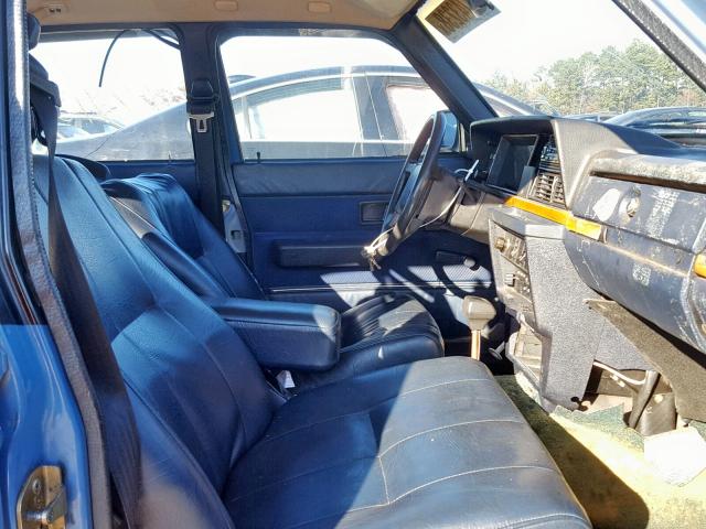 YV1AX8840J1309849 - 1988 VOLVO 244 DL BLUE photo 5