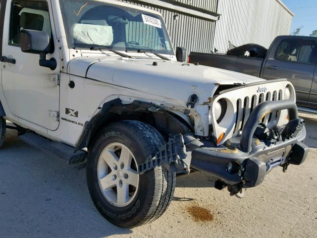 1J4FA24198L507327 - 2008 JEEP WRANGLER X WHITE photo 9