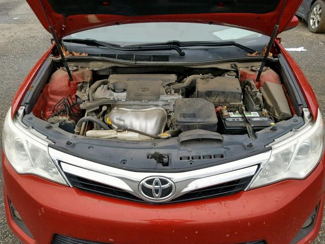 4T1BF1FK4CU577919 - 2012 TOYOTA CAMRY BASE RED photo 7