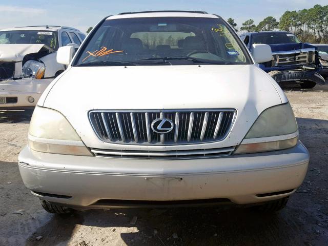 JTJGF10U320140145 - 2002 LEXUS RX 300 WHITE photo 9